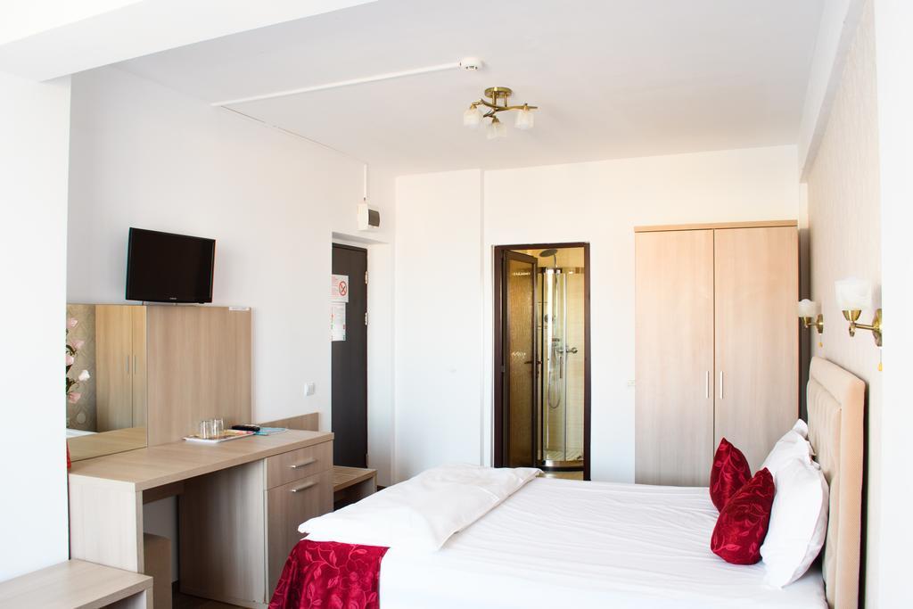 Hotel Clas Eforie Nord Exterior photo